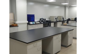 怎樣的實驗室家具契合人體工程學？山西艾德沃思小編告訴您